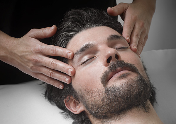 Massage Crânio-Facial Antistress