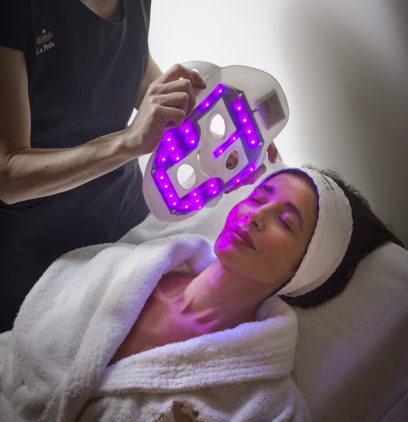 <strong>DIAMOND EXPERIENCE FACE TREATMENT</strong>