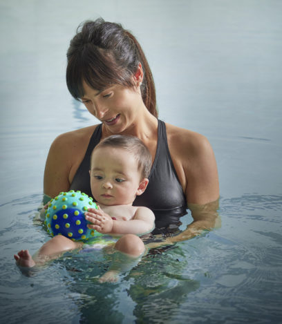 <strong>SWIMMING FOR BABIES AND CHILDREN</strong>