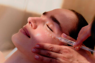 <strong>Promoción Exclusiva:</strong><br>Facial Inhibit Gravity Lift + <strong>¡Regalo! </strong>Circuito de Talasoterapia